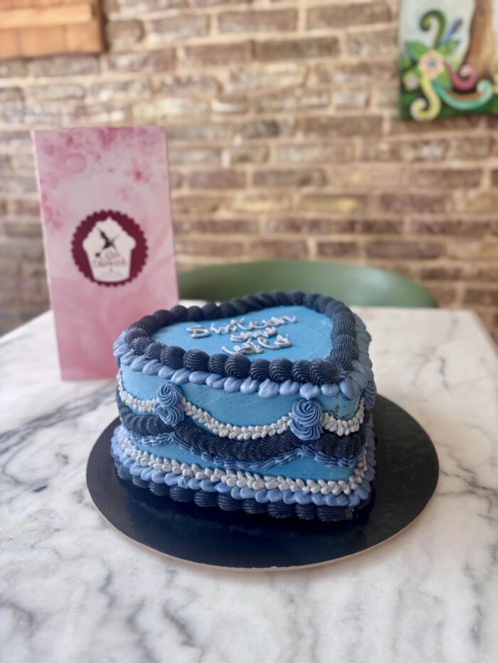 Vintage in blue 💙 - Image 2
